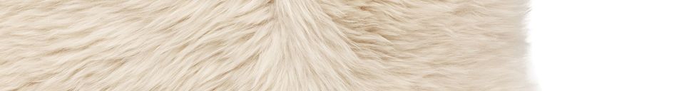 Descriptivo Materiales  Alfombra de piel de oveja blanca Prim