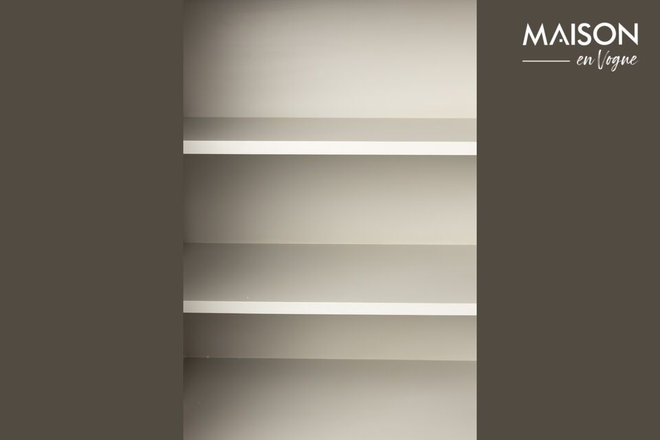 Con sus armoniosas dimensiones de 70x40x100 cm