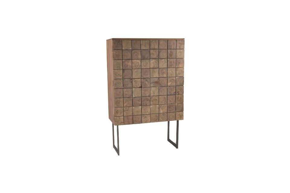 Combinando audazmente la autenticidad de la madera y la modernidad del metal