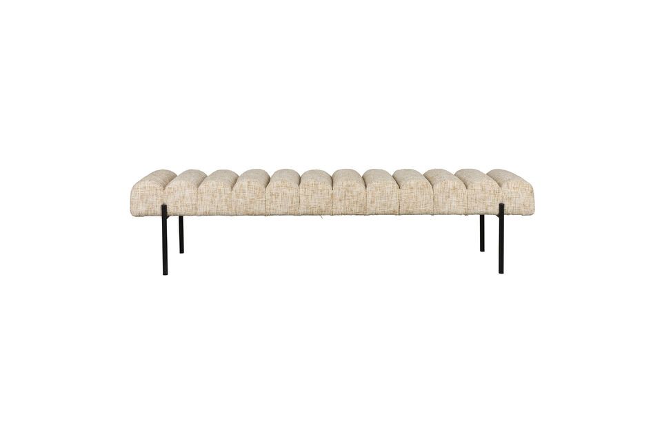 Sus generosas dimensiones de 180 x 45 cm lo convierten en un elemento acogedor