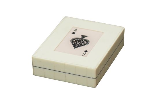 Caja blanca con 2 mazos de cartas As de picas