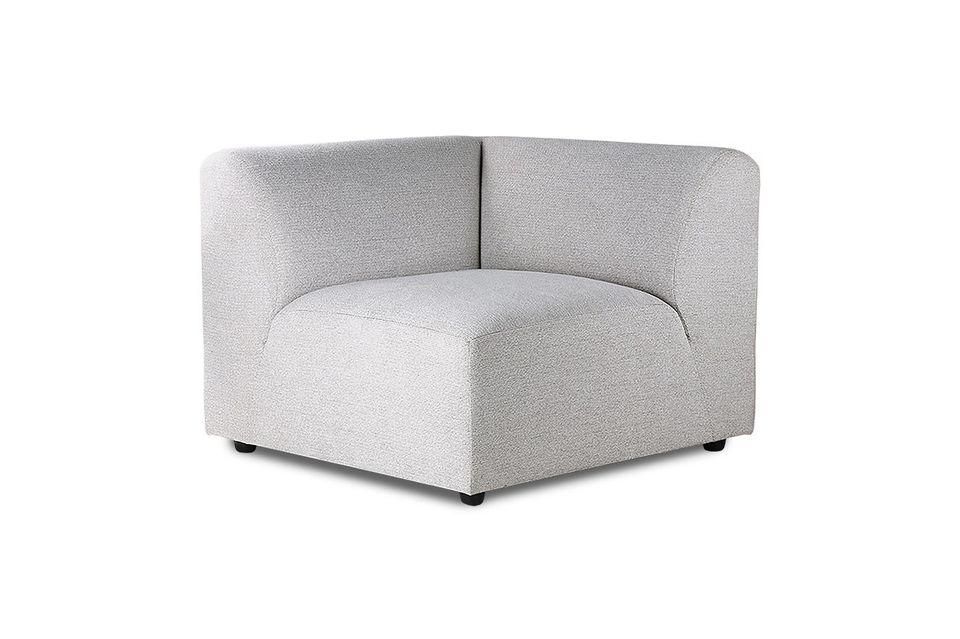 El revestimiento gris claro del asiento y de ambos respaldos es 100% poliéster