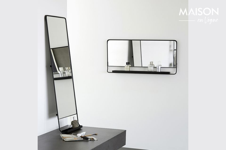 Un espejo de estantería