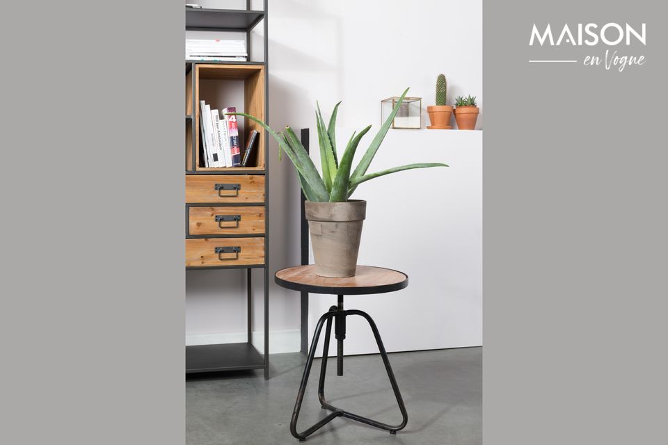 Estos dos materiales se combinan perfectamente en este elegante mueble