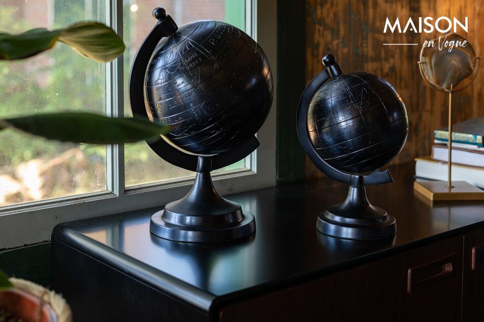Miles Globe S en aluminio negro
