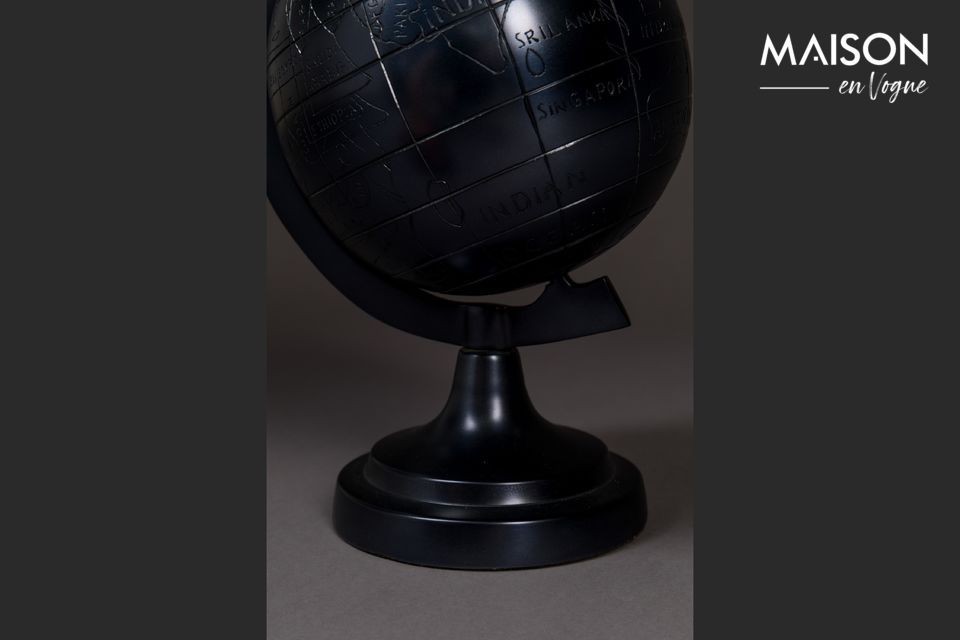 El globo de Miles es el perfecto objeto de decoración personal en el escritorio de los que aman