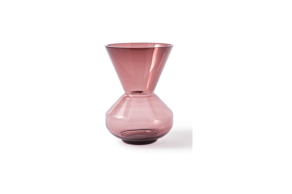 El jarrón pequeño de cristal morado Pols Potten aportará sin duda un toque decididamente moderno