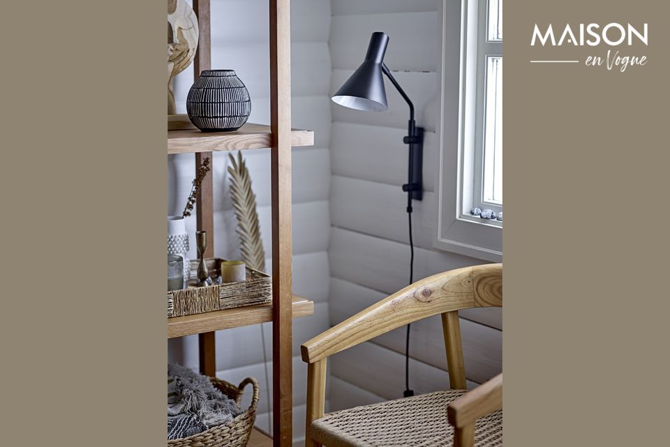 Un estilo nórdico puro para un jarrón decorativo con acentos daneses