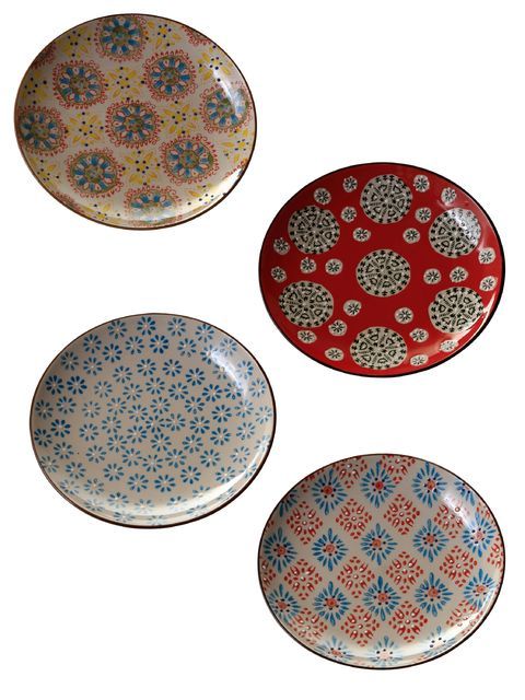 Un juego de 4 platos de cerámica