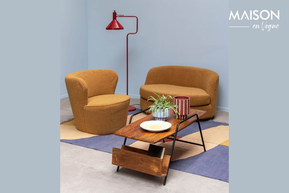 Añada luz y estilo con nuestra elegante lámpara de pie.