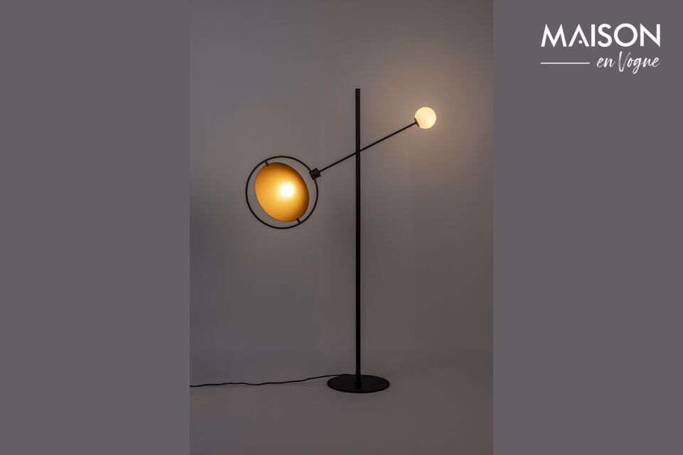 Transforme su iluminación con la lámpara de pie regulable Sirius.