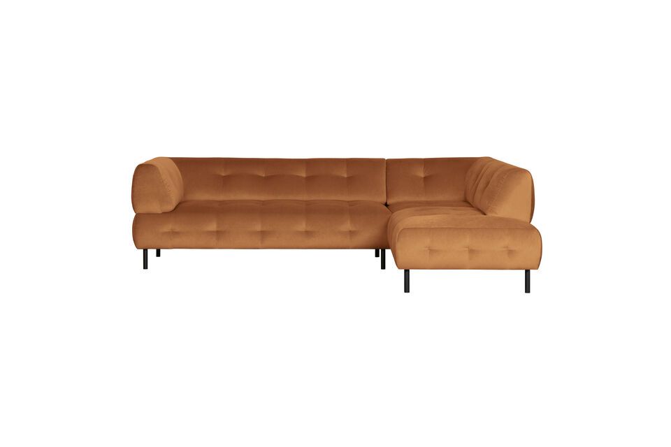 Un sofá esquinero cómodo, clásico y contemporáneo.