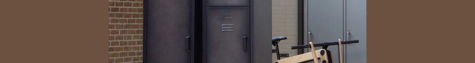 Descriptivo Materiales  Lote de 2 armarios de metal negro de 4 puertas Cas