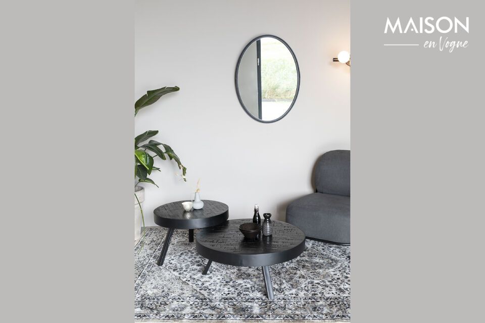 Descubra el encanto contemporáneo de nuestra última colección con la mesa de centro Suri de teca