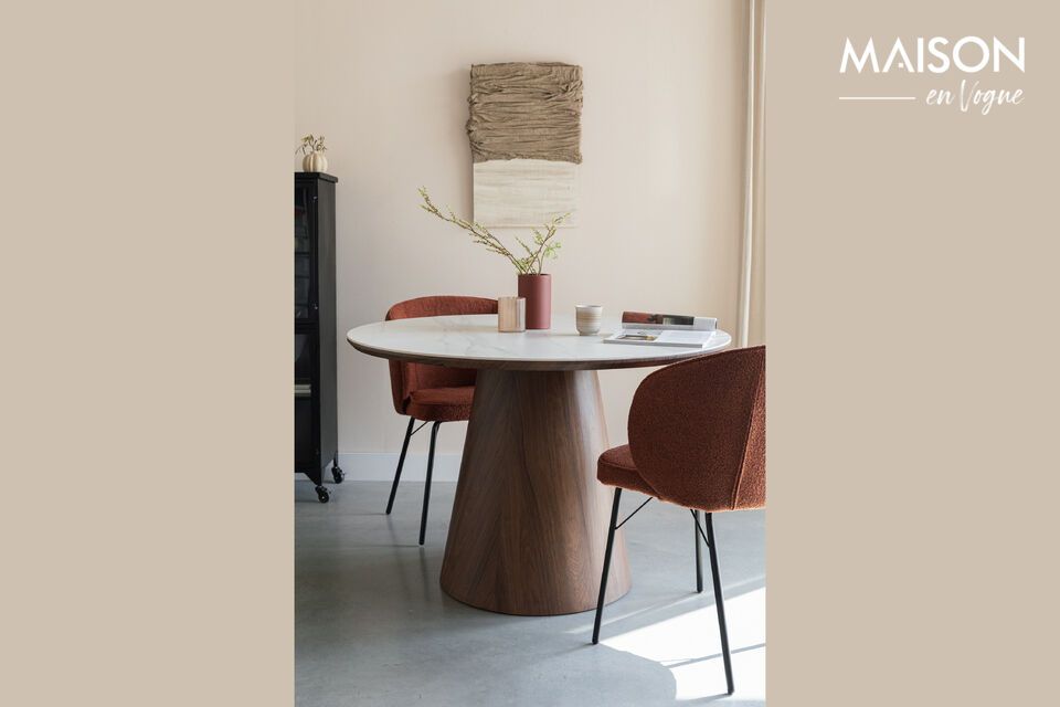 Una mesa de convivencia para momentos compartidos.