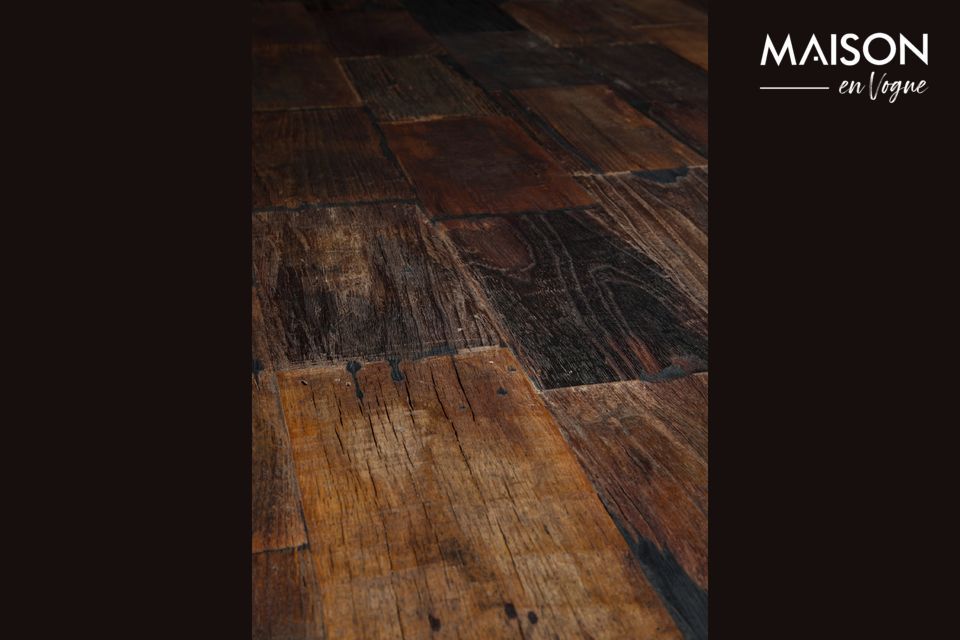Las dimensiones de esta mesa son 180cm por 90cm para una altura de 78cm