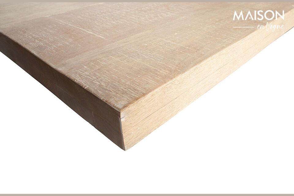 El tablero de madera de mango de 5,5 cm de grosor tiene un tacto ligero y un aspecto sólido