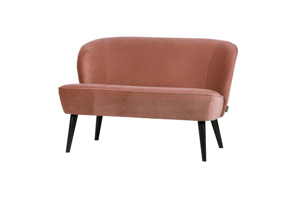 La marca holandesa WOOD amplía su colección de muebles con el sofá Sara