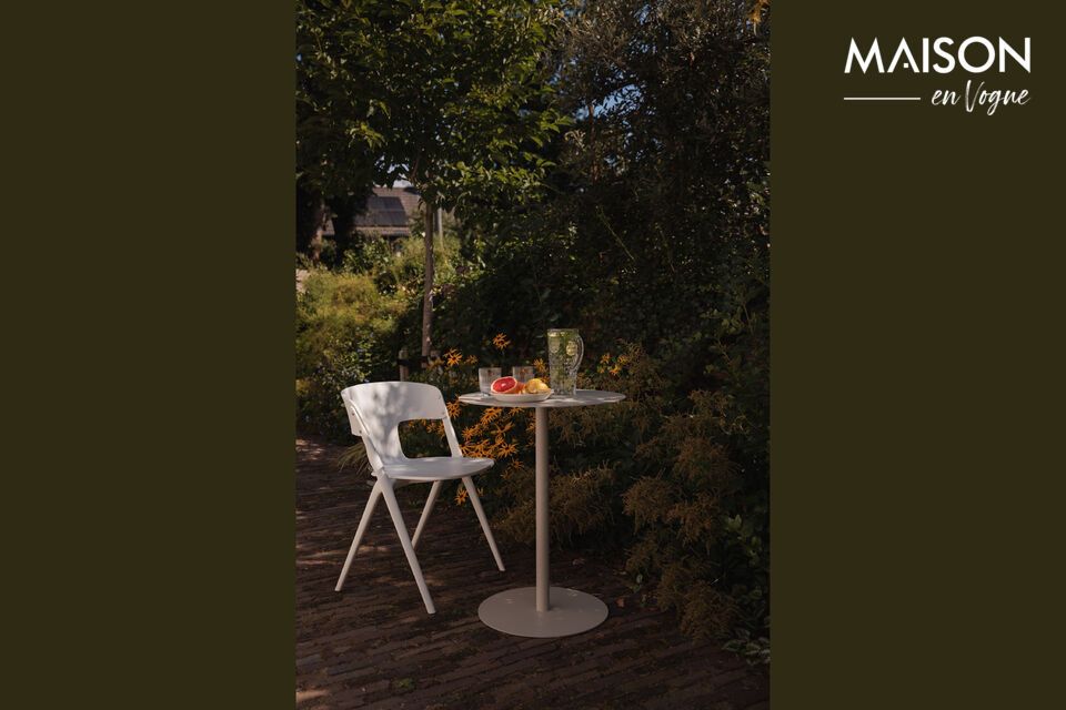Elegancia minimalista para su jardín de verano.