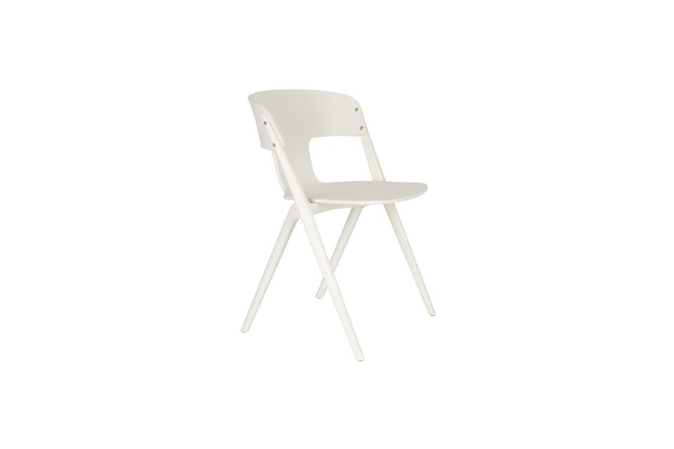 Su diseño atemporal combina elegantemente con otros muebles de jardín