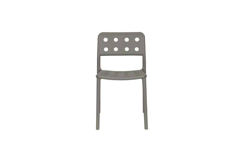 Su diseño elegante y contemporáneo evoca las líneas industriales al tiempo que se integra