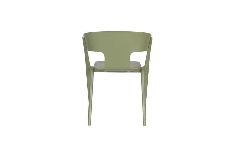 Imagínatela acompañada de una atractiva mesa de madera clara