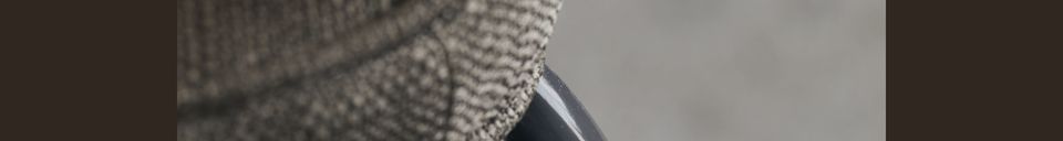Descriptivo Materiales  Silla de tela grisácea Carma