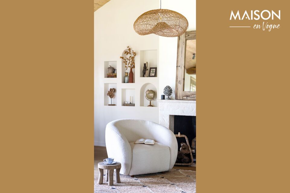 Incorpore el sillón de tela blanco Oxygène a su salón