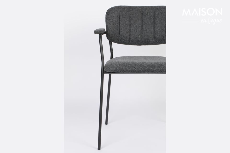 Un sillón que combina sobriedad y diseño