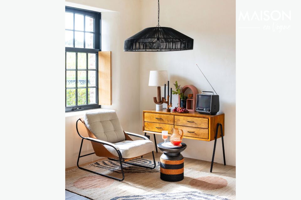 Este sillón no es sólo un objeto decorativo, sino una promesa de durabilidad
