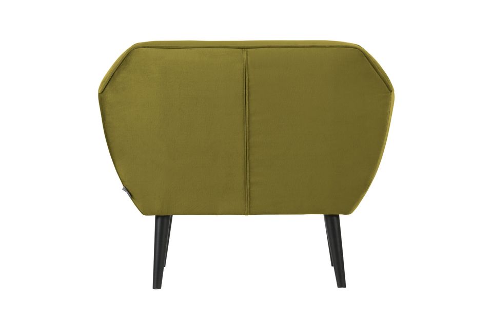 Esta variación del sillón Olive se inspira en el estilo vintage de los años 50