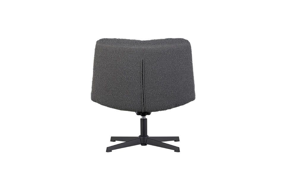 Práctico de mantener y duradero, el sillón mide 80 cm de alto, 75 cm de ancho y 75 cm de fondo