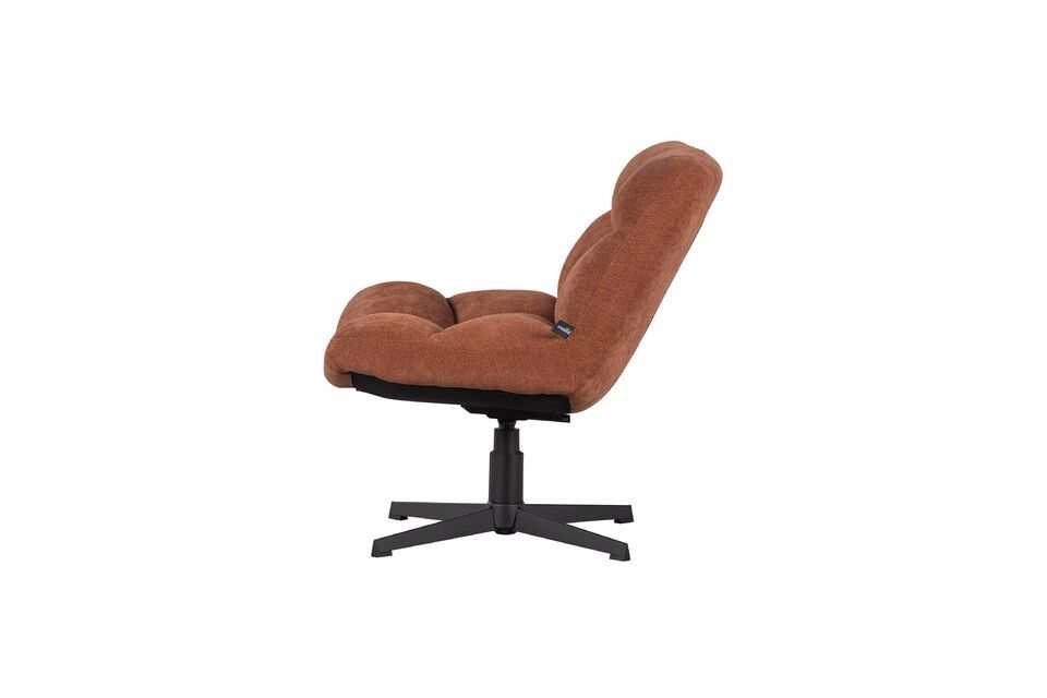 La silla giratoria Vinny tiene un efecto de piel de oveja y un suave tapizado de bucles (100%