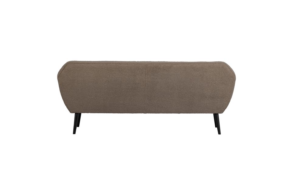 Materiales: Este sofá consta de asiento y respaldo de espuma