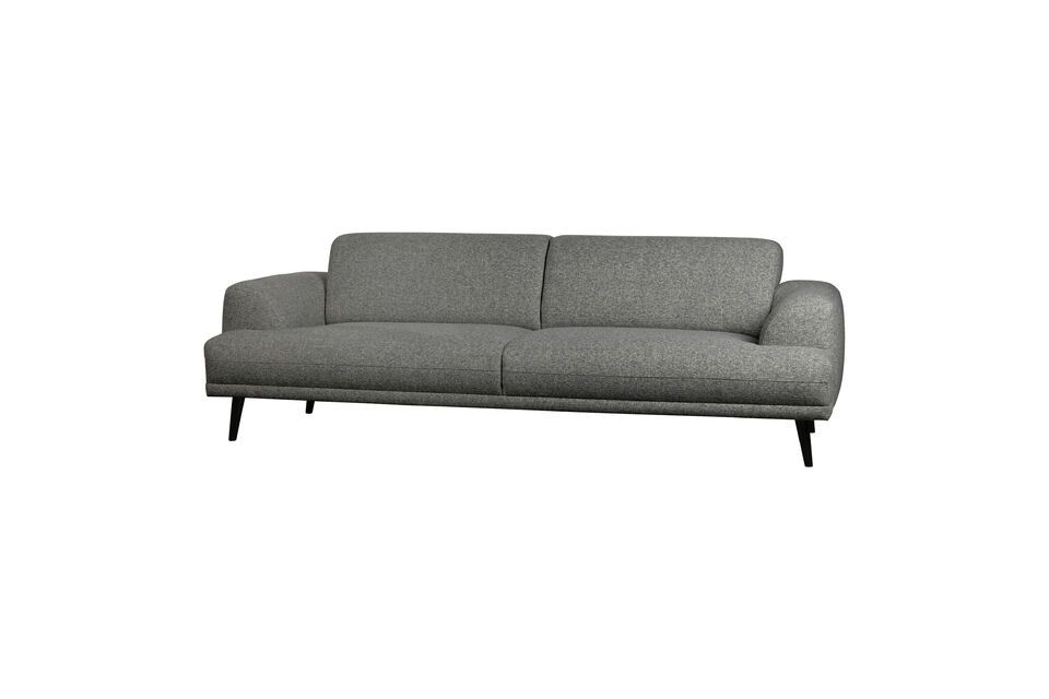Descubra el sofá Brush de 3 plazas, la pieza central perfecta para una elegante zona de estar