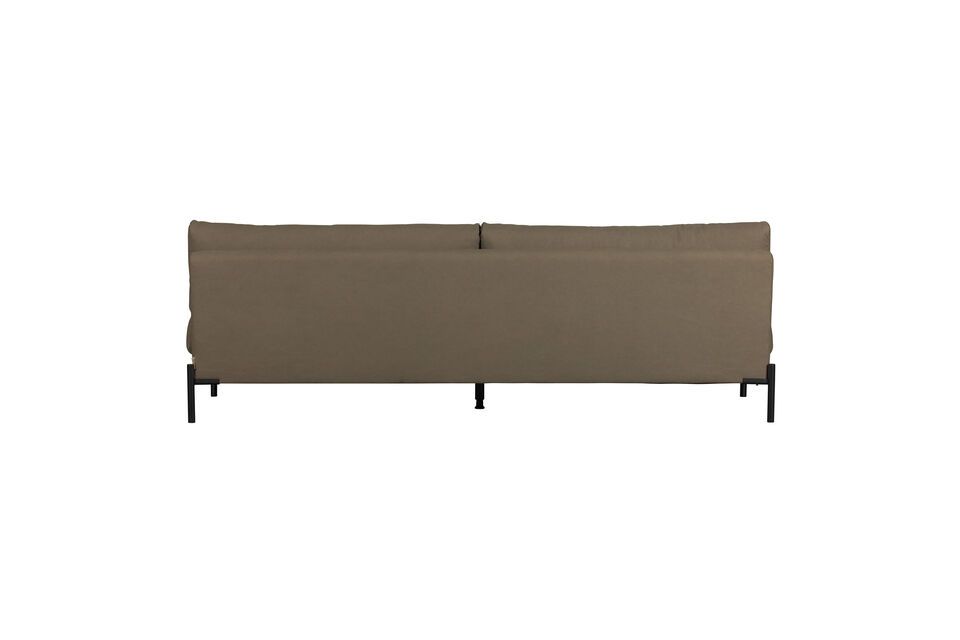 Este sofá neutro y moderno es la elección perfecta para cualquiera que busque un sofá práctico