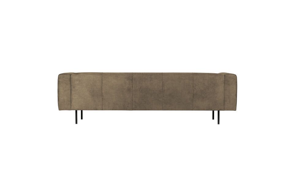 El sofá está fabricado con un soporte para conseguir una calidad extra voluminosa y una mayor