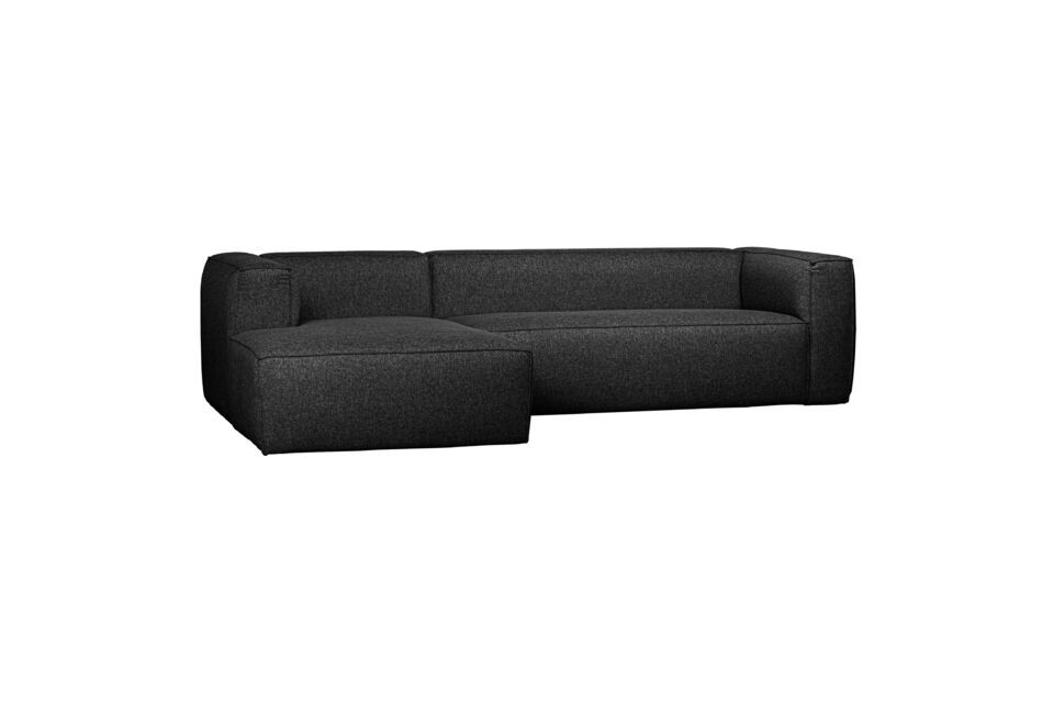 Con una silueta elegante, el sofá Bean está tapizado en un tejido gris oscuro de alta calidad