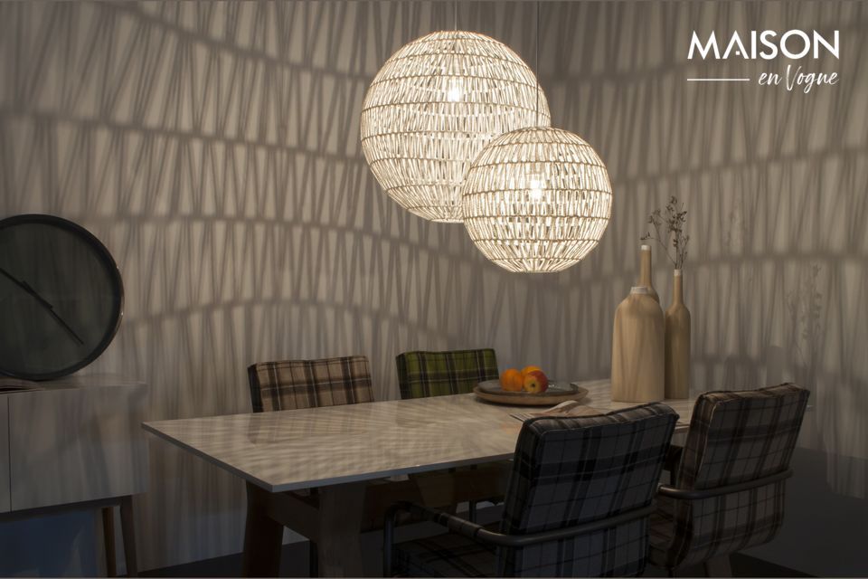 Esta luminaria es un verdadero accesorio decorativo que encaja en cualquier interior