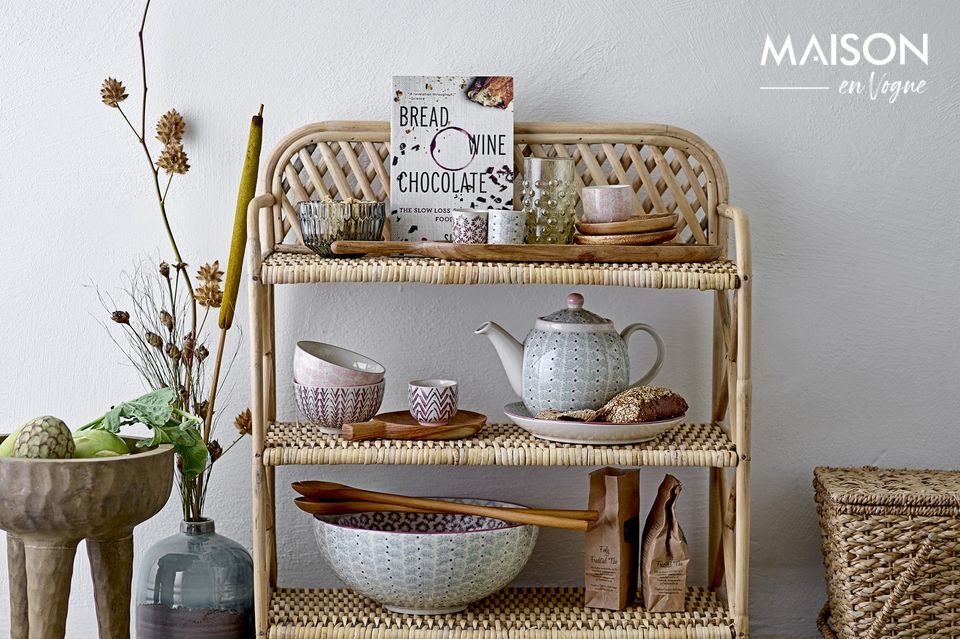 Un vaso con una decoración original